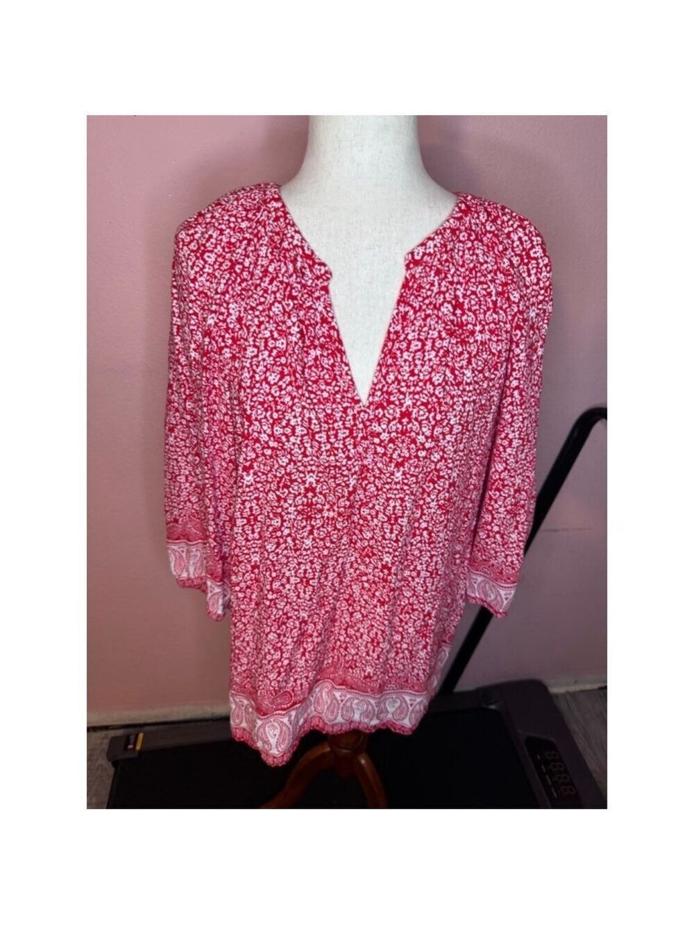 Jones & Co. red shirt so 1x. 100% rayon. Long sleeve lightweight, white flowers - Picture 4 of 10